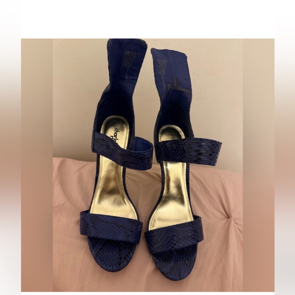 Snakeskin pattern Dark Blue heels